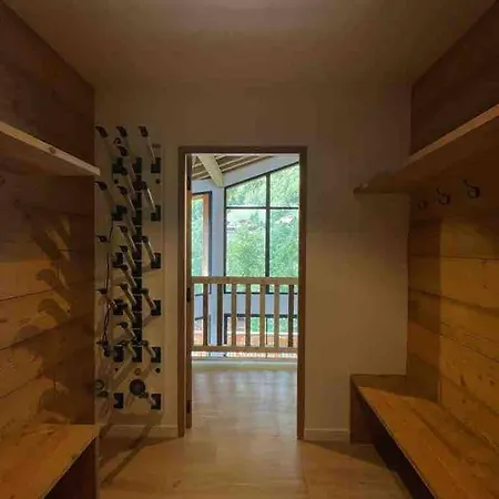 Les Petits Ours Superbe 8 14 Personnes בקתה