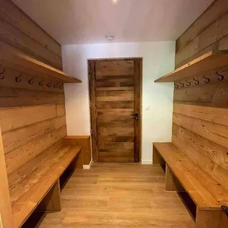 בקתה Les Petits Ours Superbe 8 14 Personnes מונטריון